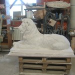 Скульптурный лев